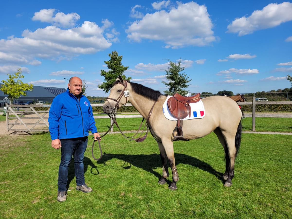 Dominique Simonin : « J’aime garder le côté pratique et courageux du poney »